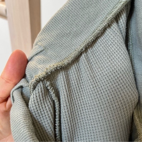 SKIMS Waffle Jogger in Mineral S - Picture 12 of 13